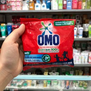 Bột Giặt Omo Thơm Mát 100g (140 gói/ thùng)