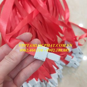 Dây thẻ lụa màu đỏ