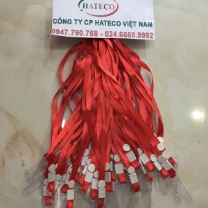 Dây thẻ lụa màu đỏ