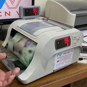Mút đếm tiền thường TQ