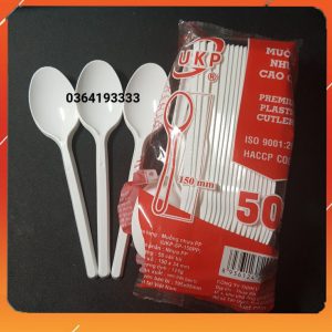 Thìa nhựa dùng 1 lần (50c/túi)